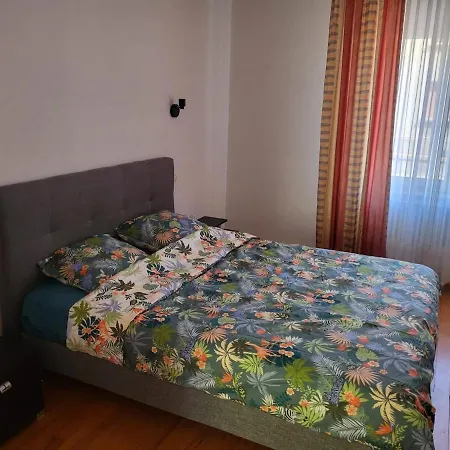 Proche Des Thermes * אמנוויל